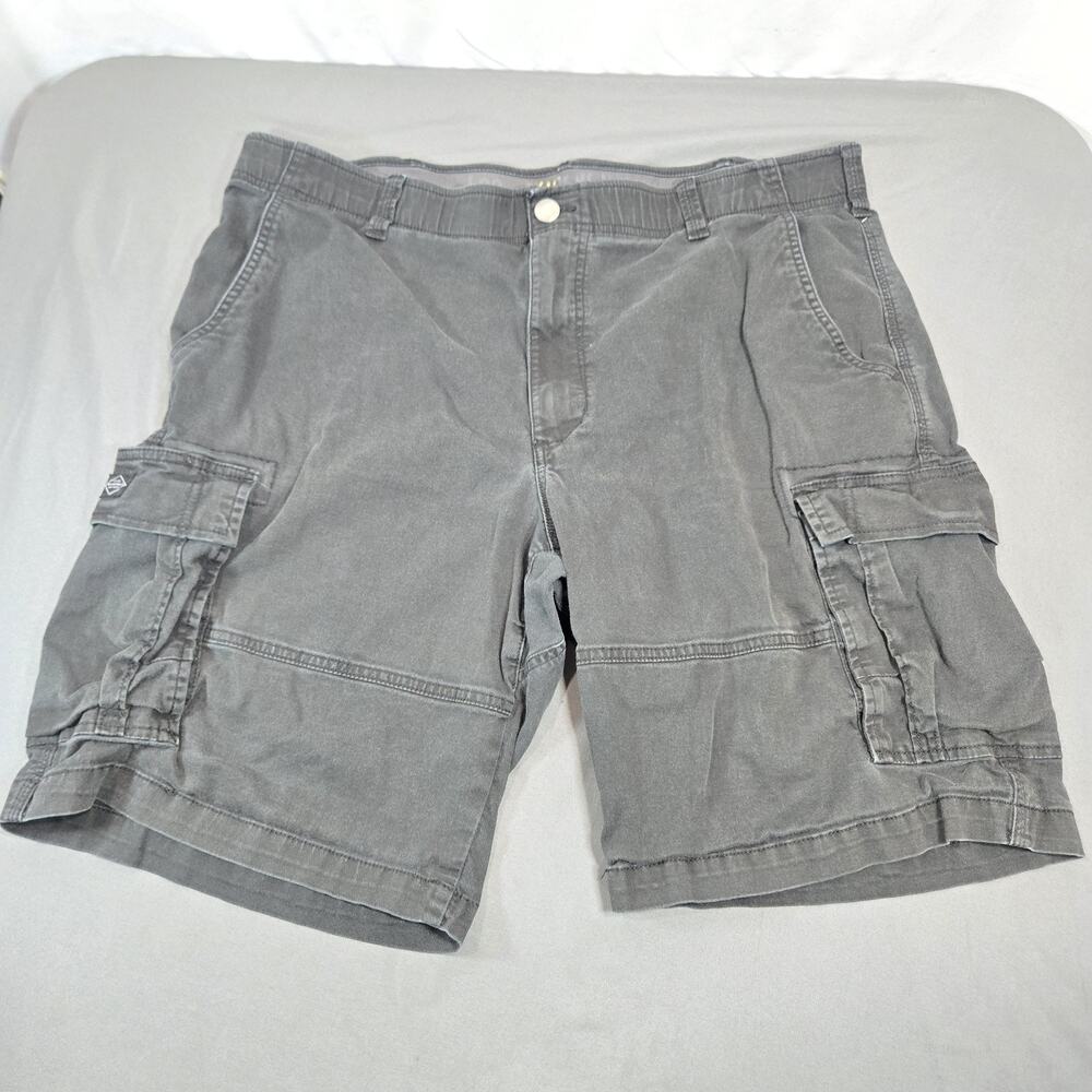 Lee Extreme Motion Mens Cargo Shorts Size 40 Dark Gray Stretch Comfort Utility